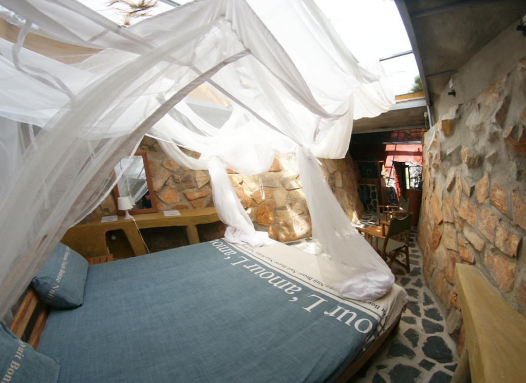 Yellow Haven Lodge Kampala Exterior foto